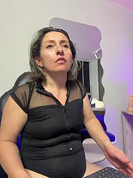 Yelena03 Adlı Modelin Canlı XXX Sohbeti