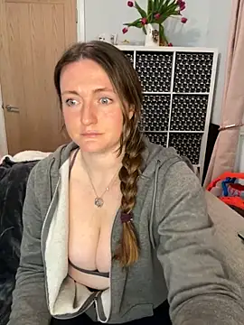 Chat XXX ao vivo de BustyBonnieUK