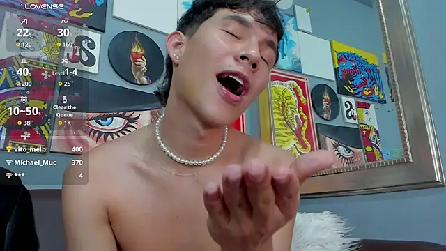 Show de AronTawers na webcam