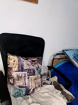 DirtyBIianca élő XXX-chatje