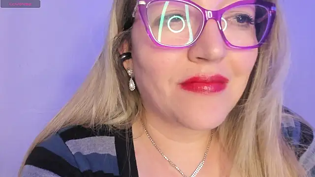 Naty_Mature_ Adlı Modelin Canlı XXX Sohbeti