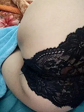 Haralushiaaa 在線直播表演