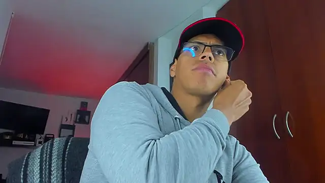 XXX chat uživo modela _John_Boy_