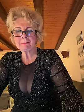 Chatroom XXX en direct de BoloshkaBlonda