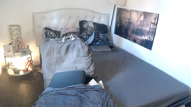 Chat +18 de NinaDOM4CUM ao vivo