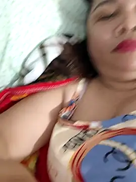 Show de Sweetlorie_83 na webcam