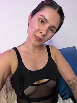 Chatroom XXX en direct de SofiaG_