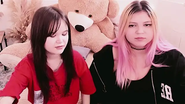 Elainebeness' Live XXX Chat