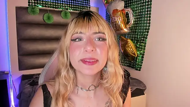 Chat XXX ao vivo de adhalee_js