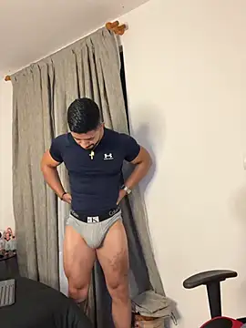 Ezzio_Scolaro Live XXX Chat