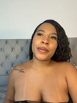 izzybelmonth12 Chat XXX live