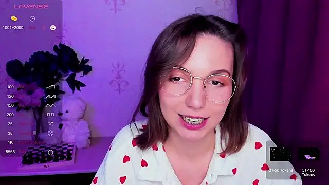 KindHazelHere_ Chat XXX live