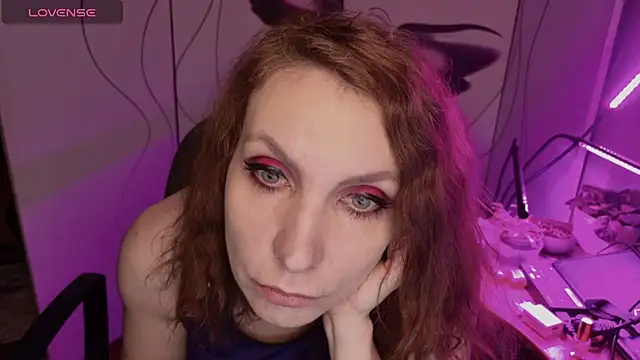 JohansonKatie's Live XXX Chat