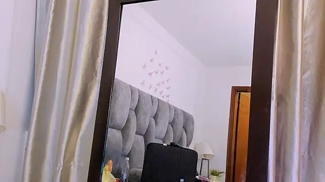 Scarlett_Sk's Live XXX Chat