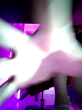 Miss_Carmilla – Naživo XXX chat