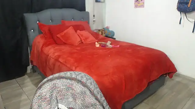 Brenda_bigtitisのライブXXXチャット