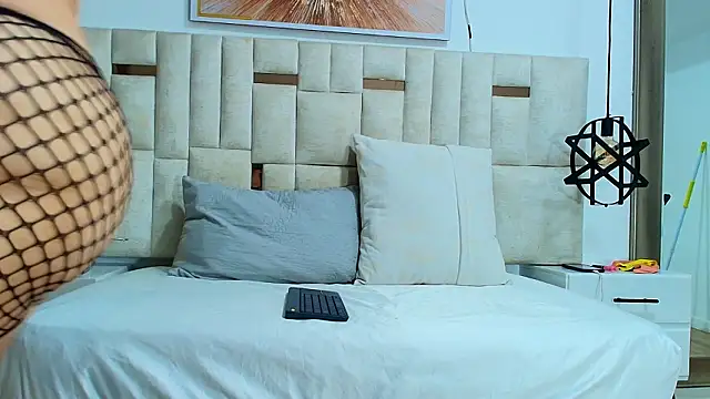 Show Webcam de Sara_BigAss-