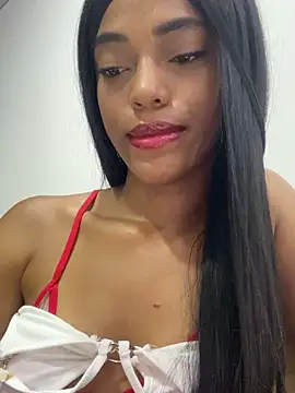 Chat +18 de Brunette__XXX ao vivo