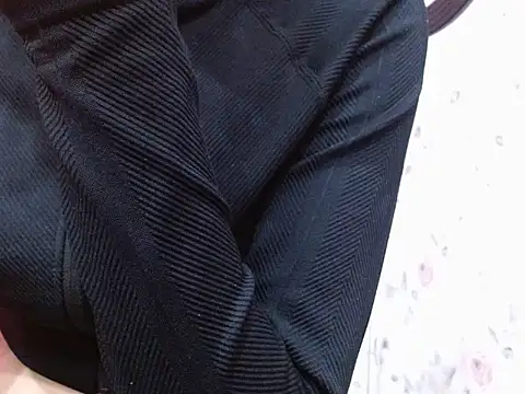 lolit_cat: διαδικτυακό σόου στην κάμερα