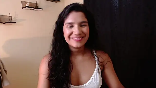 LyriaDiamond_'s Live XXX Chat