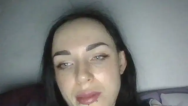 Chat +18 de Trinsy_Love ao vivo