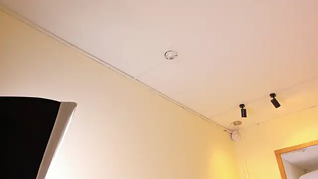 Chat +18 de NahimiThompson ao vivo