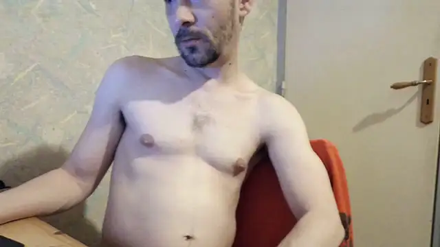 Hgay6935 Adlı Modelin Canlı XXX Sohbeti