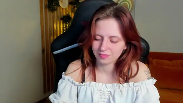 แชท XXX สดของ FreyaVey