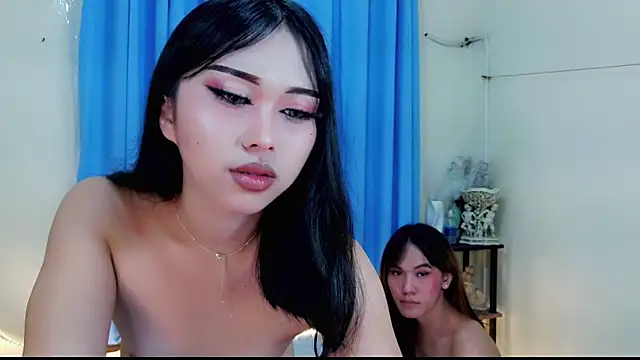sweet_sophiaxx élő XXX-chatje