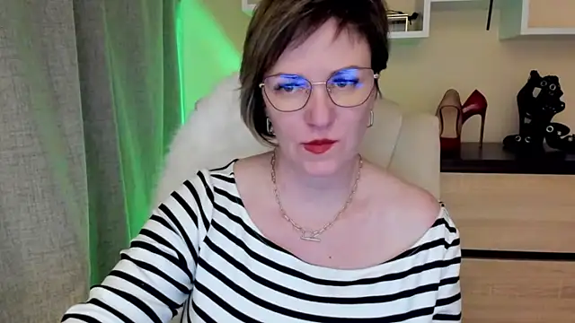 feliziaDesire – Naživo XXX chat