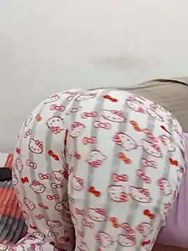 SHouchou23 Show in webcam