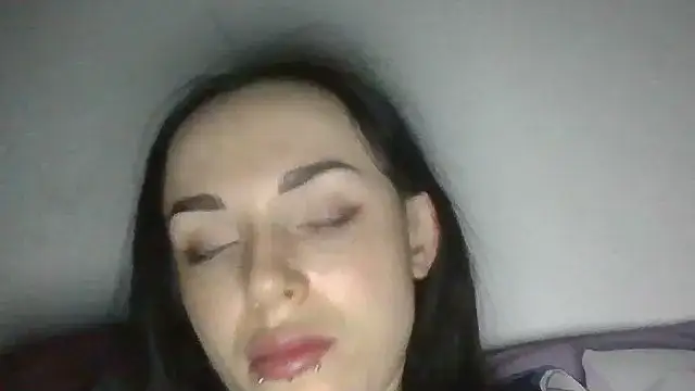 Trinsy_Love Chat XXX live