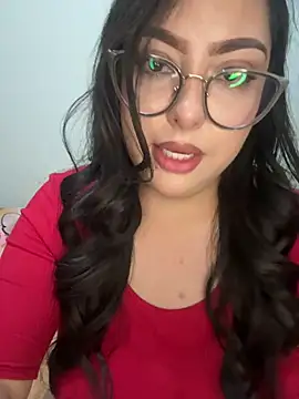 MileyGia Chat XXX live