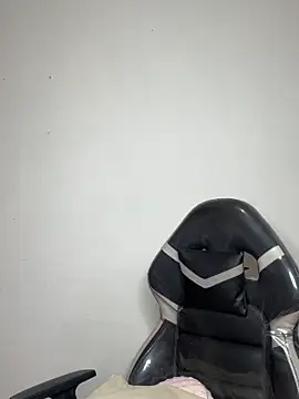 SaraBraun_ élő XXX-chatje