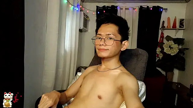 دردشة UrAsian_Playboy69 الجنسية المباشرة