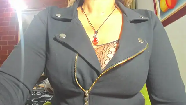 Chat XXX Live LatinaMature_