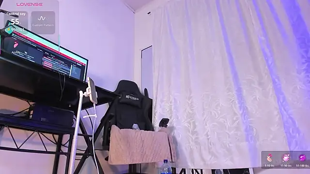 دردشة Natural_BIGASS_Nina الجنسية المباشرة