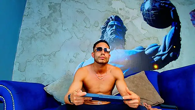 Chat XXX Live Vans_Ross