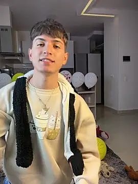 Naim_TheKingのウェブカメラショー