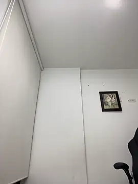 دردشة MattiaDupont الجنسية المباشرة