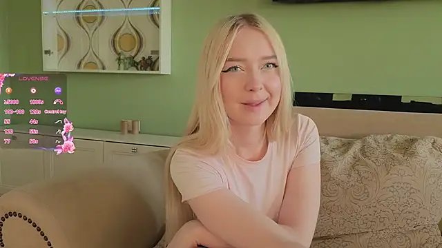 Show modela ChristinBland na web-kameri