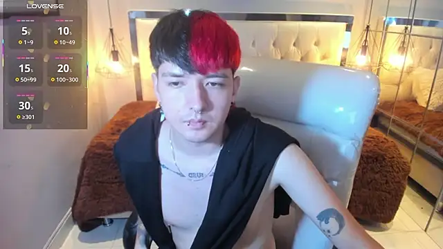 Show modela Santiago_morgan na web-kameri