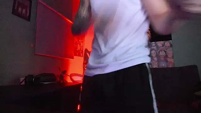 Dominatofstupid 现场XXX聊天