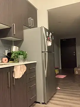 holyeroticss' Live XXX Chat