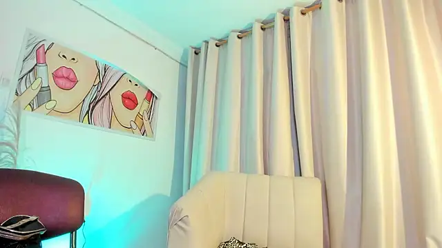 SkiinnyAna Live XXX-chat