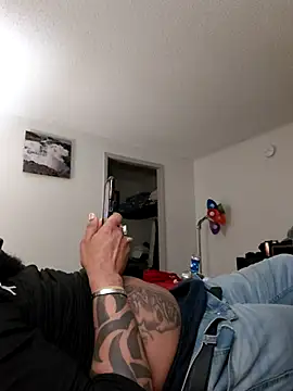 TooGoodConway23's Live XXX Chat