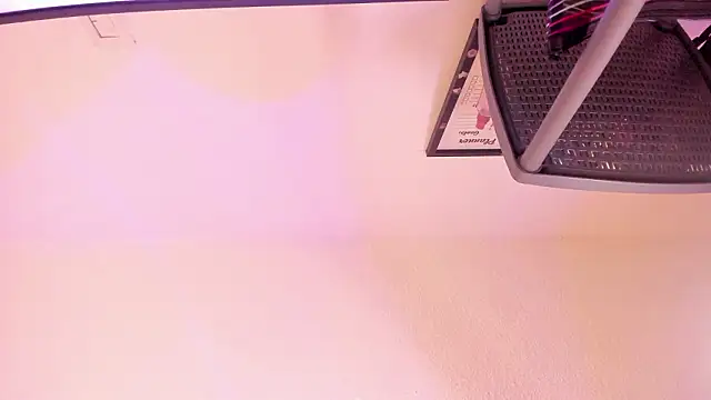 AlessamothのライブXXXチャット