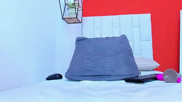 Demi_hot69's Live XXX Chat