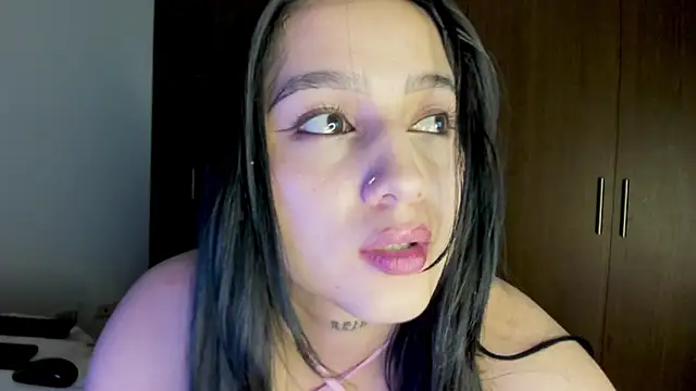 แชท XXX สดของ Hott_Hanna