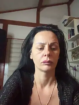 MiriamDelynのライブXXXチャット